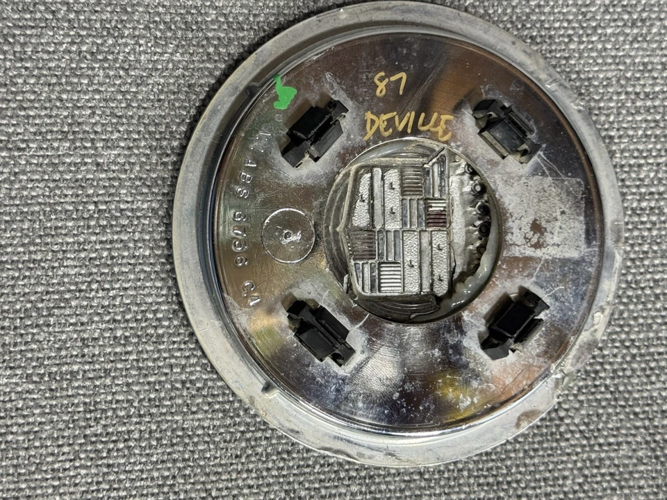 (1) 1986-1992 Cadillac Deville Fleetwood центральный колпак деталь #6736 спица центральная крышка - Изображение 4 из 4