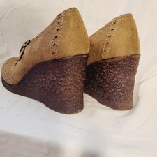 Vintage Women's Shoes Platform Heels Brown Tan by Lower East Side Size 9