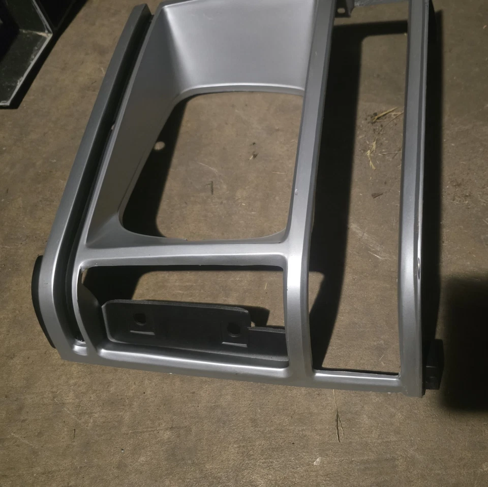 RH Bezel Headlight Dodge Grand Caravan Chrysler Town Country 1987-1990 - Image 2 of 4