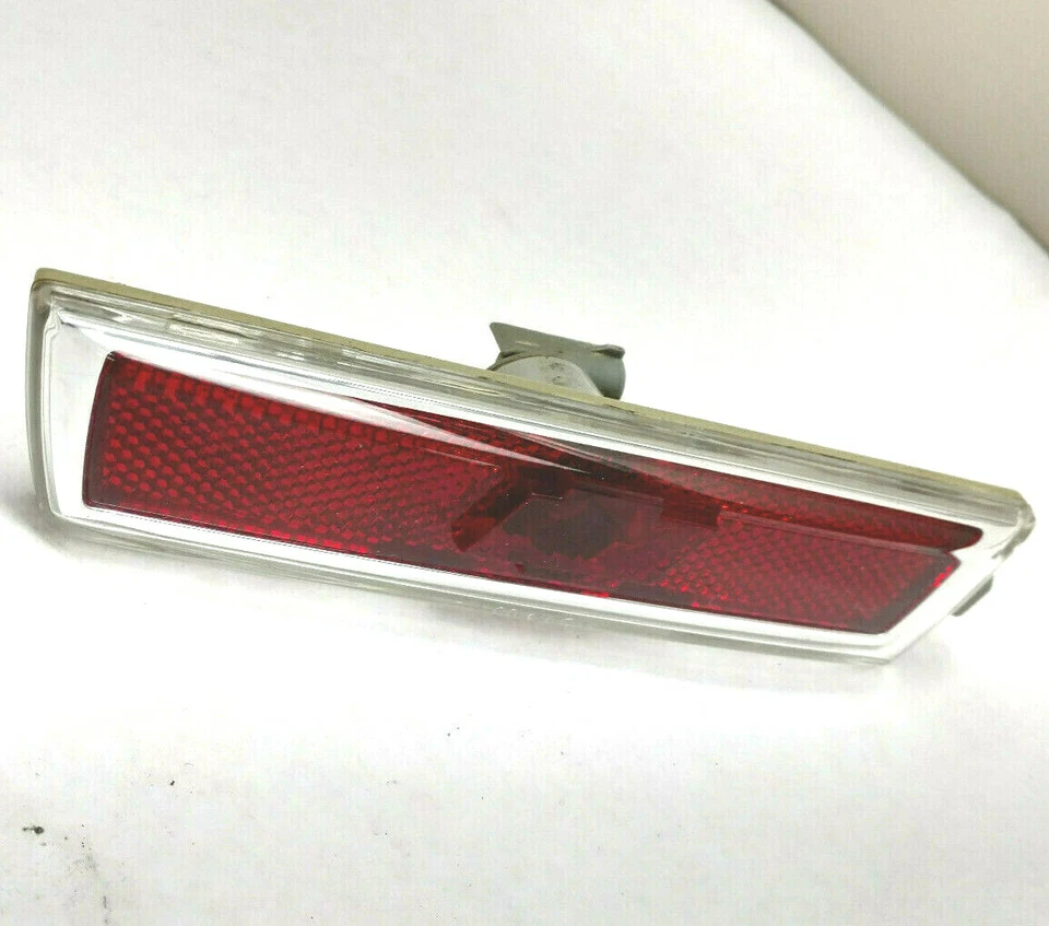 2008-2012 Chevrolet Malibu Rear Marker Light Driver Left Side OEM - Image 3 of 4