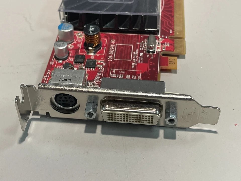 Tarjeta de gráficos ATI Radeon HD 4550 PCI-Express 102B6290200 - Usada Foto 3 de 4