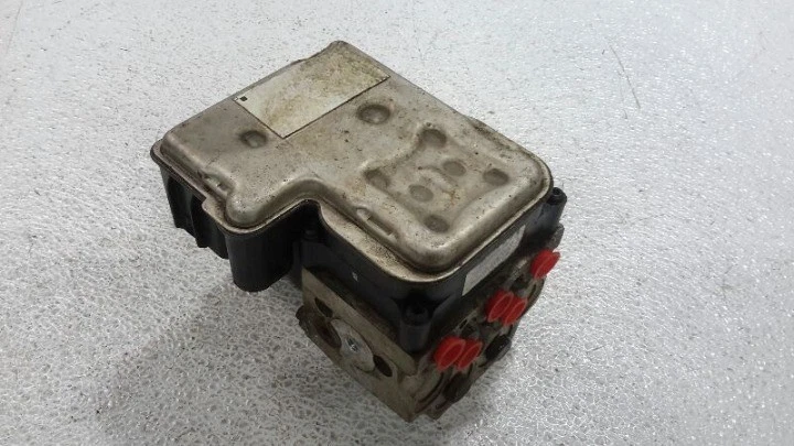 2004-2005 Chevy Trailblazer ABS Anti Lock Brake Pump Control Module Assembly Oem - Imagem 2 de 4