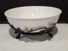 NEVER USED GG Gracious Goods Gold Leaf Collection 12" SERVING BOWL IN STAND