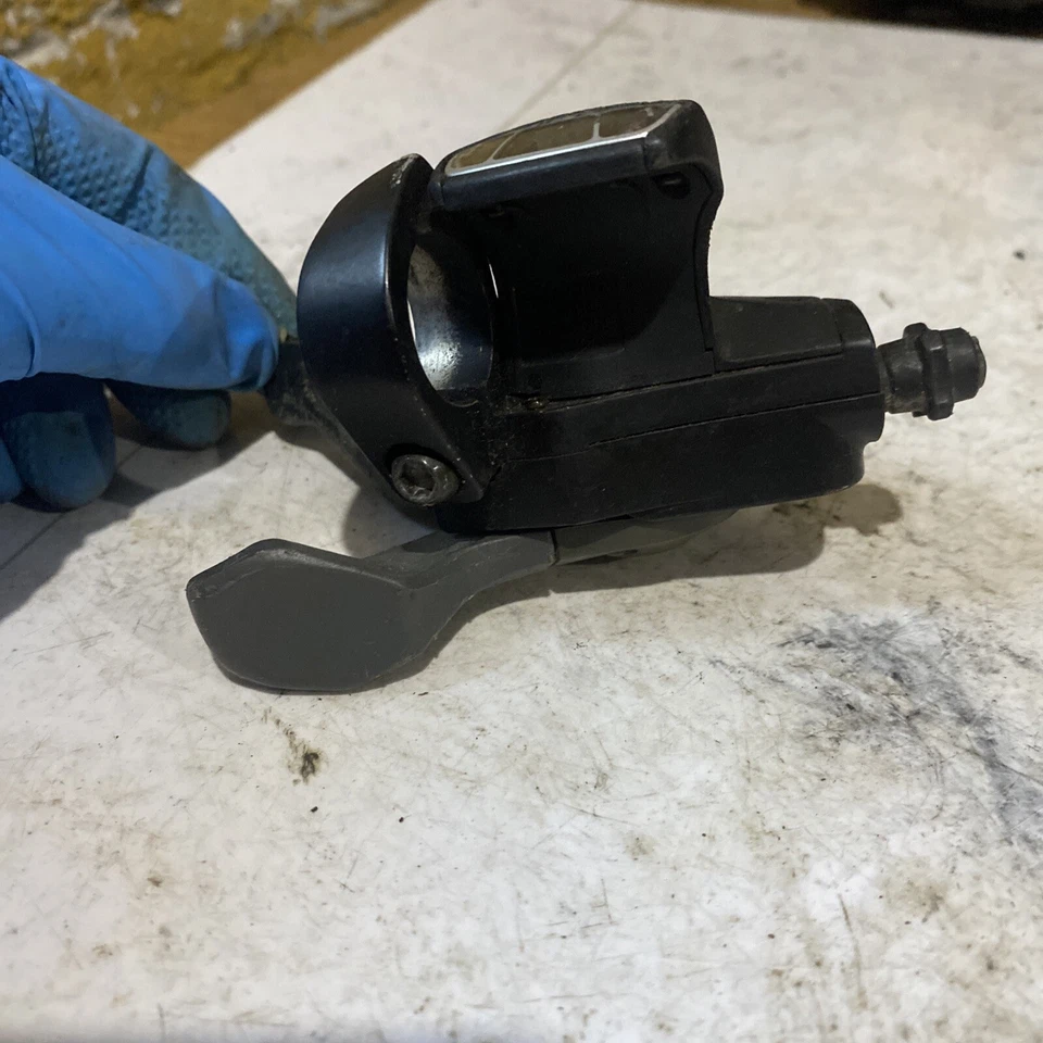 Shimano Alivio SL-M410 Left Hand 3 Speed Trigger Shifter - Universal Bicycle - Image 2 of 4