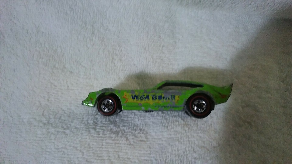 Calcomanía One Of Our A/c Is Missing 72104