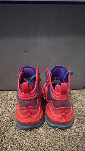 Nike LeBron 19 King