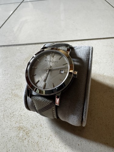 Burberry The City BU9029 Swiss Made Sapphire Crystal 38mm Watch Excellent