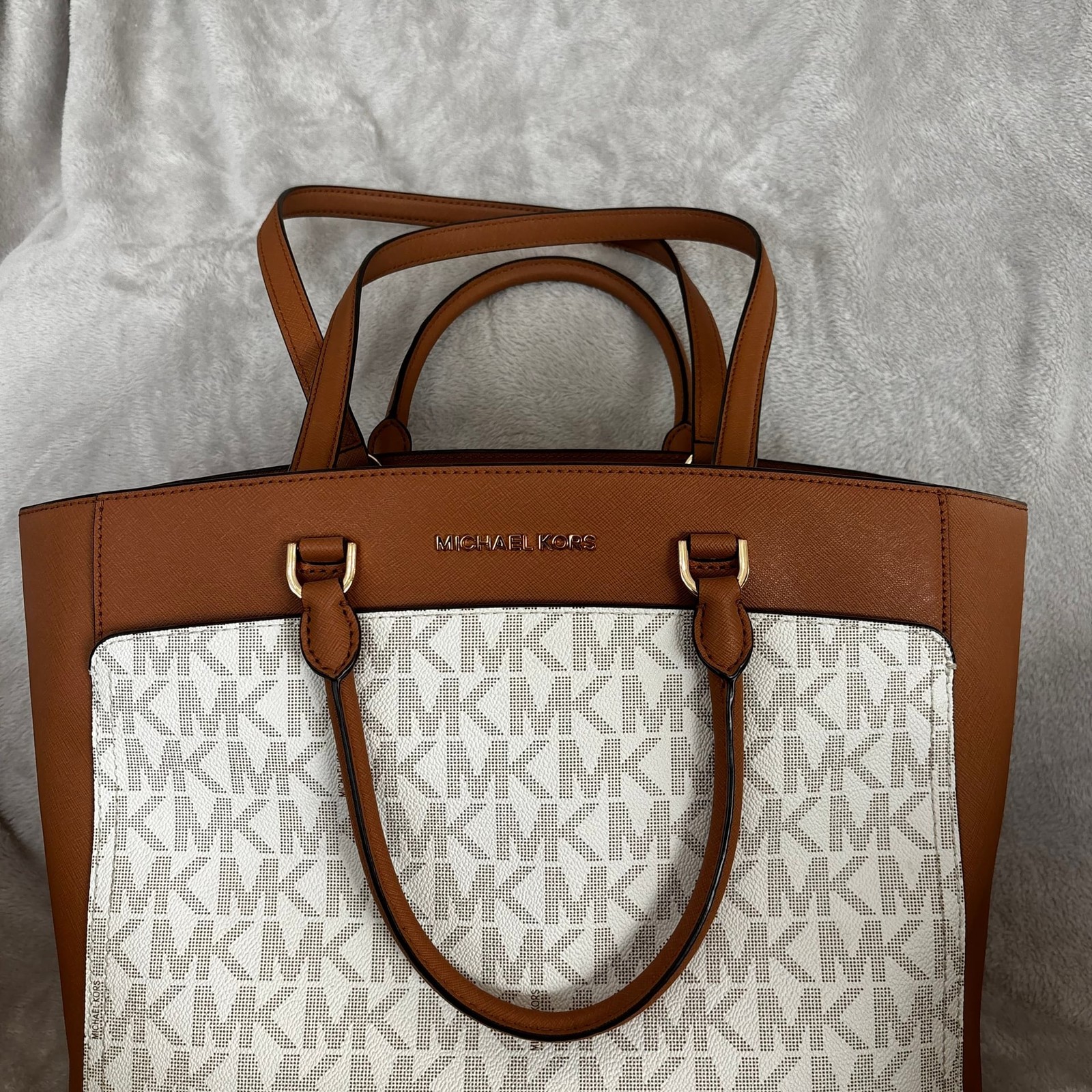 Michael Kors Aubrey Logo Small Satchel thumbnail 2