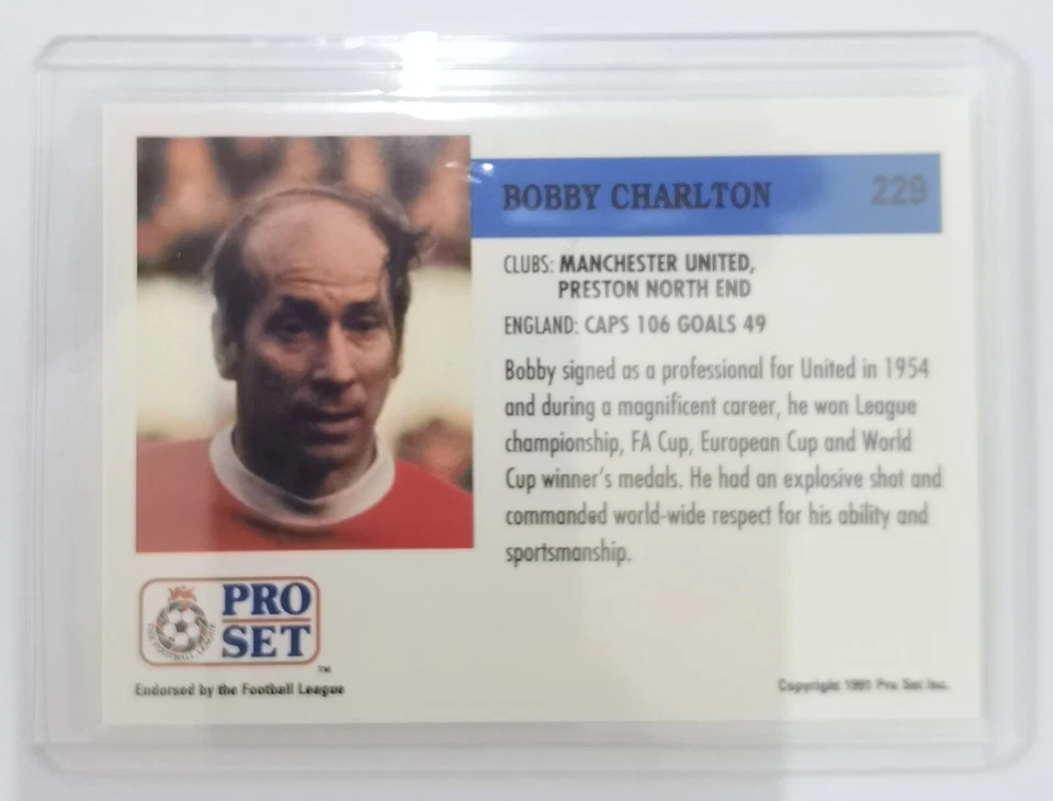 Bobby Charlton The Football League Pro Set #229 - Image 2 of 2