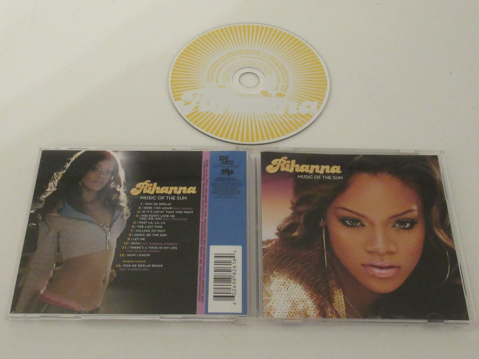 rihanna-music-of-the-sun-def-jam-recordings-b0004937-02-cd-album
