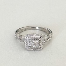 925 Sterling Silver Genuine Diamond Accents Ladies Band Ring Size 7