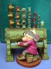 مجسمات الشخصيات Disney CERAMIC WALT