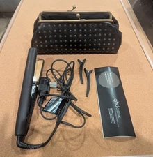 GHD PROFESSIONAL PERFORMANCE 1"  STYLER HAIR IRON With Bag and Hair Clips 