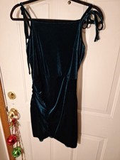 Shein  Holiday Green Tie Straps Velvety SZ M Dress Shirt Length 19 Inches  144