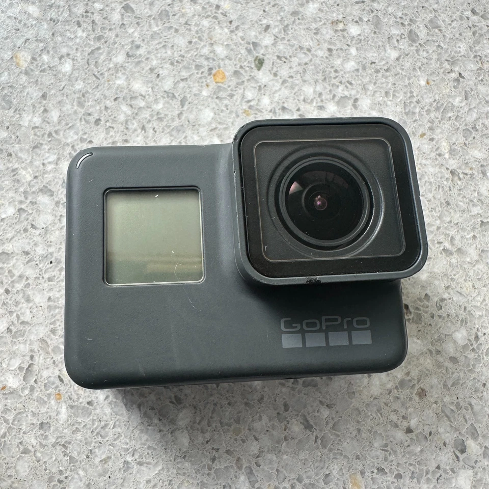GoPro Hero 5 Black 4K Action Video Camera with accessories - Image 2 of 4