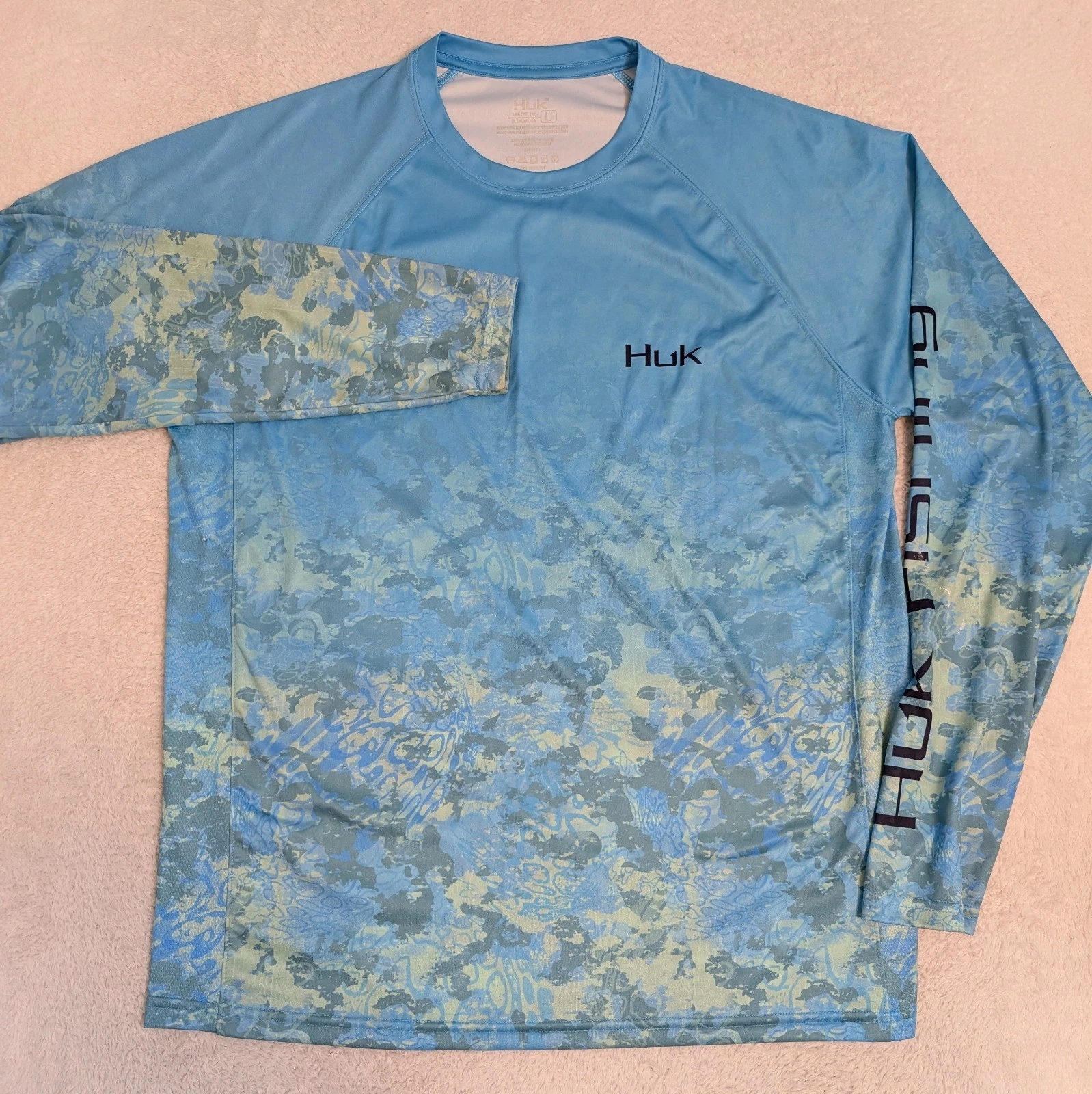 HUK Performance Fishing Shirt Marlin Large Long Sleeve Ocean Camo Print