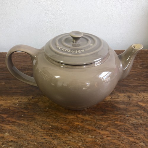 Le Creuset Tea Pot Stone Grey Beige Stoneware Family Teapot VGC