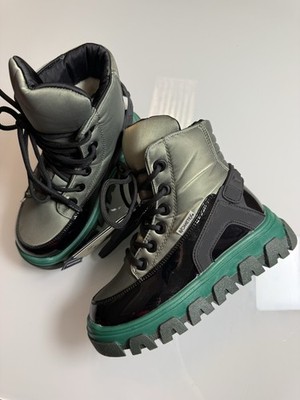 Jog Dog Kids Winter Boots   Size EU 30   New with Tags   Waterproof