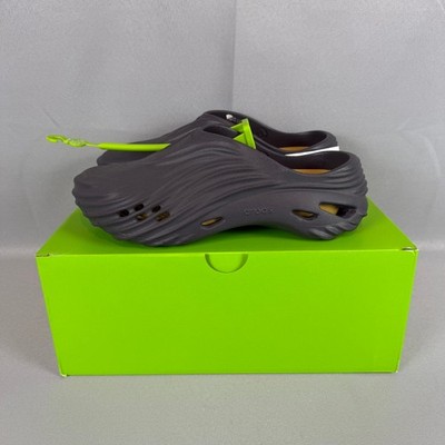 Crocs Echo Wave Clogs Mens 11 Black Sand Utility Slip-On 210521-0LD New NIB