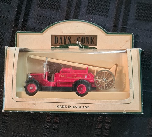 Lledo Days Gone 12004 London Fire Brigade 1934 Dennis Fire Engine - Picture 1 of 4