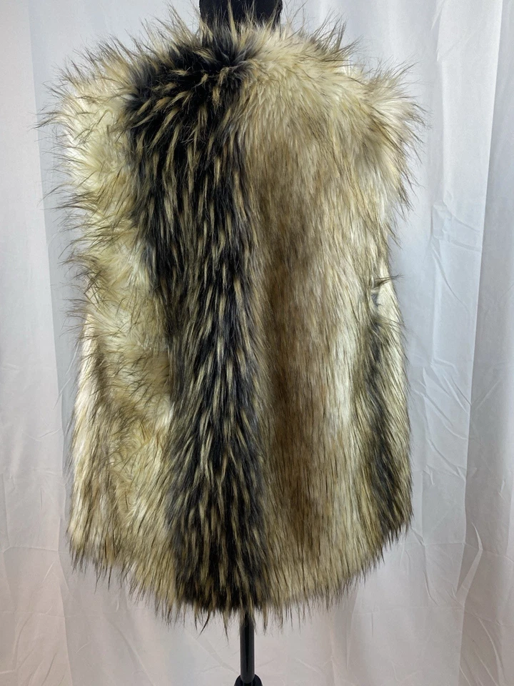 Chaleco Forever 21 imitación piel frente abierto juniors talla pequeña Foto 3 de 4