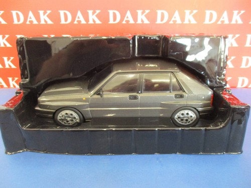 Die cast 1/18 Modellino Auto Lancia Delta HF Integrale 16V Dark Grey 1990 Triple - Picture 6 of 7