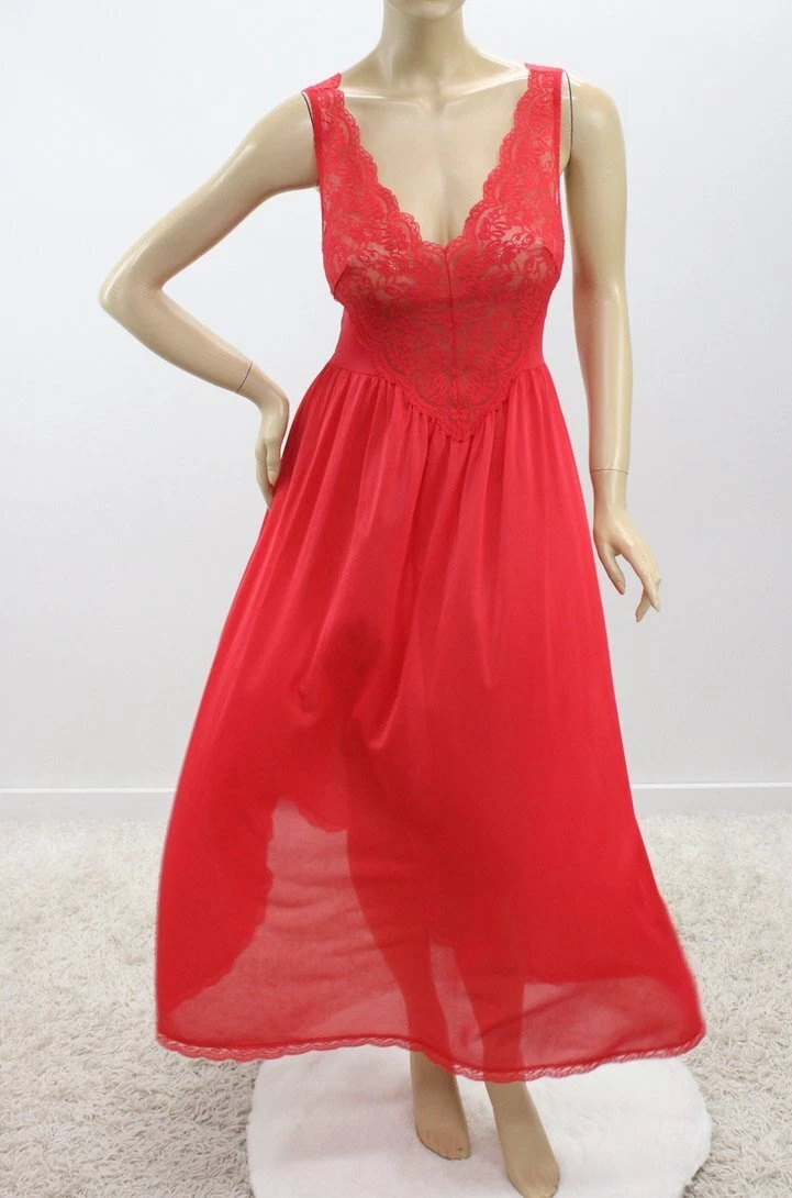 Vintage Miss Elaine Long Flowing Nightgown M Red SOFT Nylon Negligee Lingerie
