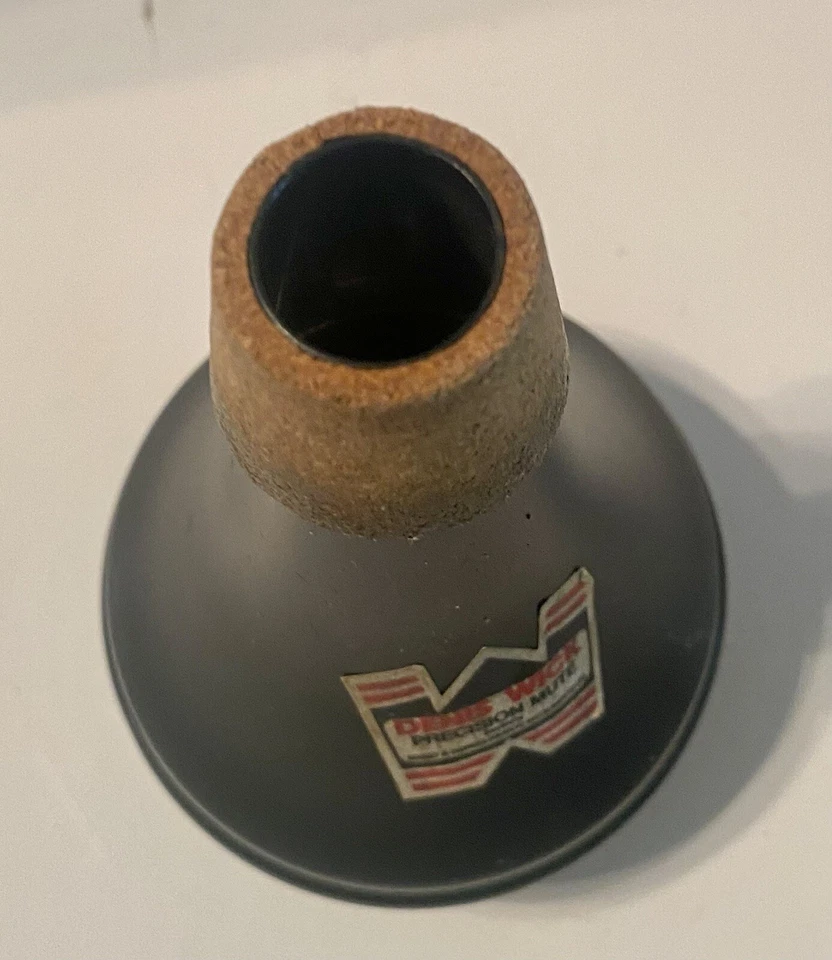 Trompeta muda de precisión Denis Wick usada Londres Foto 3 de 4