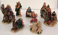 Vintage 1996 Holiday Workshop Christmas 8 Piece Resin Nativity Set