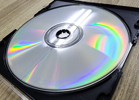 USED AUTHENTIC WORKING -) MEGA MAN X4 (- GAME DISC ONLY - SEGA SATURN