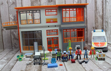 Playmobil 6657 Furnished Children's Hospital Set plus ambulance