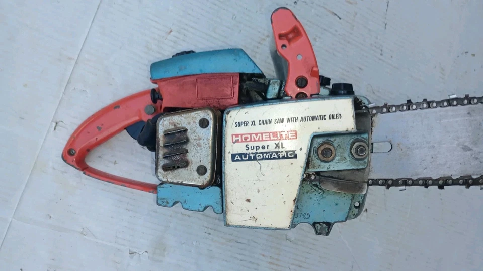 RARE Vintage Homelite Super XL Auto Automatic Chainsaw 18" Bar Blue White Red - Image 2 of 4