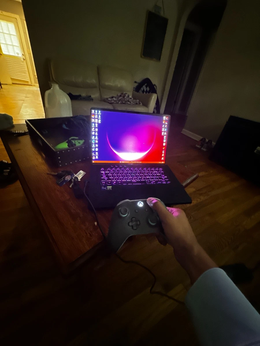 Juegos ASUS ROG Zephyrus M16 16"" (1TB SSD Intel Core i9-12900H 2.5GHz 40GB RAM)
