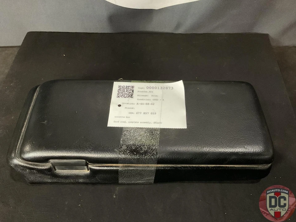 Porsche 924 924S 1980-1988, 82-85 944 consola central reposabrazos negro 132873 Foto 2 de 4