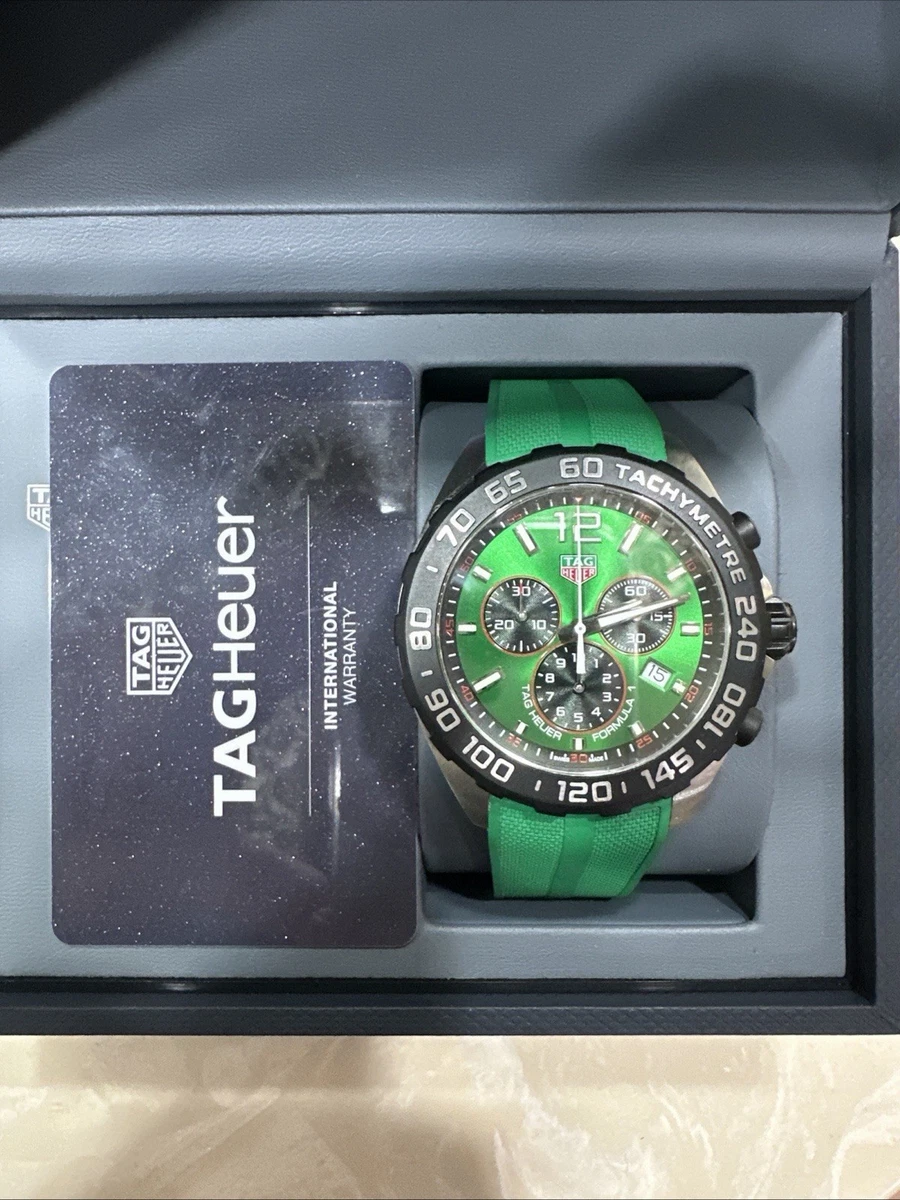 TAG Heuer Formula 1 Men 200 m (20 ATM) Water Resistance