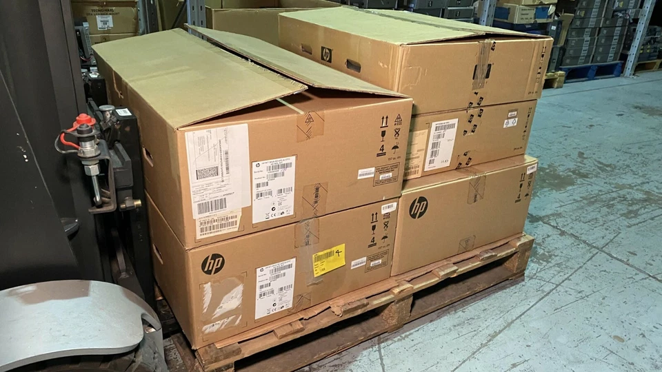 HP R/T 3000 UPS 3KVA UPS - AF468a - New cells - New in box - 12m RTB - Image 2 of 4