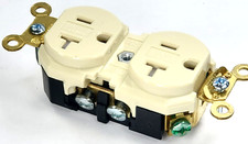 LEVITON Duplex Receptacle 20 Amp Tamper Resistant Outlet IVORY Leviton 5362-SG1