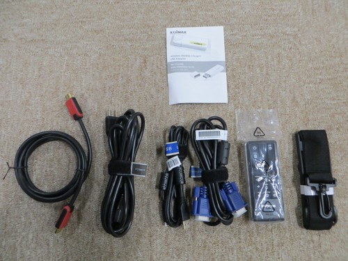 InFocus IN1112a Home Cinema DLP Projector - HDMI VGA Video - Picture 2 of 11