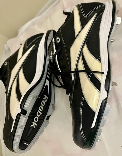 NWT Men’s Reebok Football Shoes Cleats Ortholite Size 12 1/2 - Picture 2 of 8