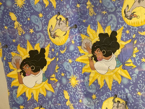 Grand Drap Plat Le Bossu de Notre-Dame Disney Vintage - Picture 4 of 6