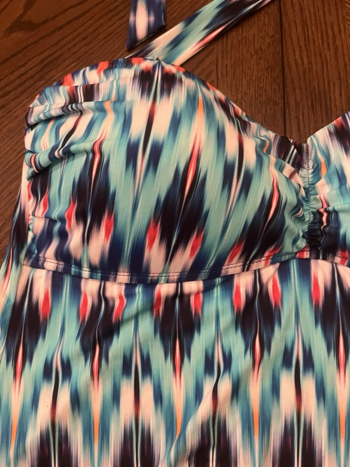 Traje de baño Liz Claiborne Tankini Top para mujer 16 cabaña rayas colorido vacaciones Foto 2 de 4