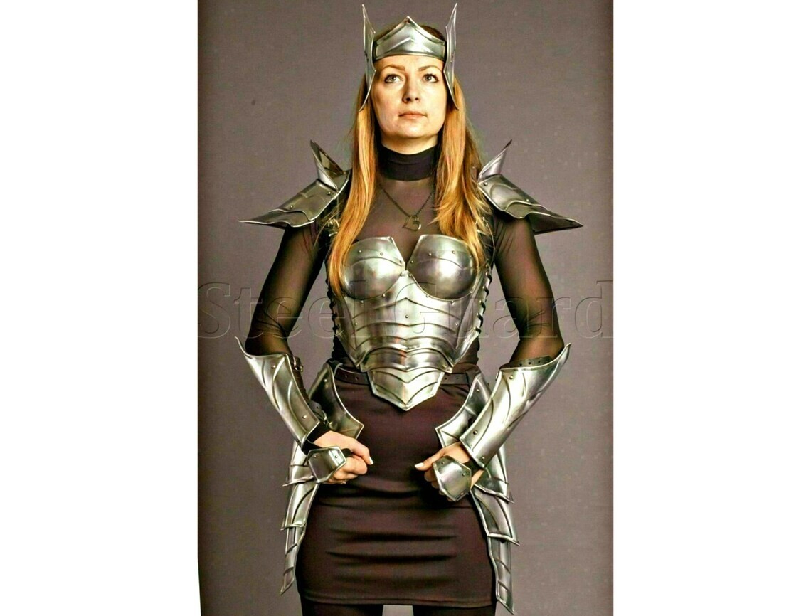 Female Warrior Armor Costume