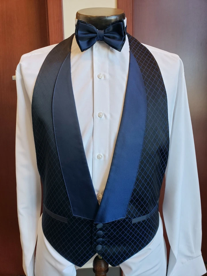 Tridescent Formal Vest - Excellent used condition - TRI - Image 4 of 4