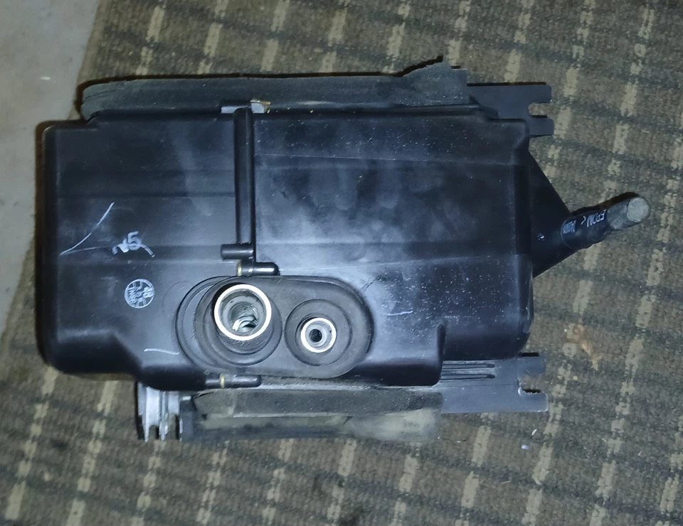 2001-2007 TOYOTA SEQUOIA FRONT AIR CONDITIONING AC EVAPORATOR CORE HOUSING OEM - Image 3 of 4