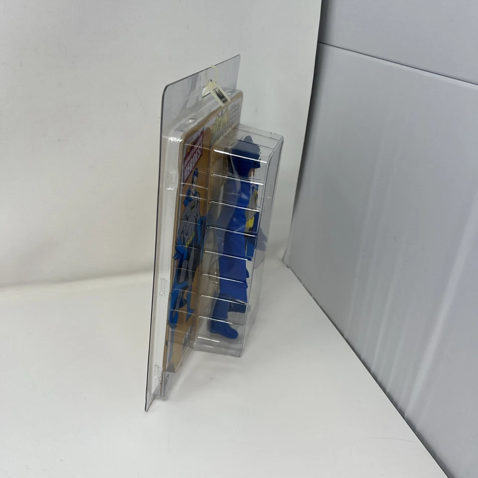 Figuras Toy Co Batman con Capucha Extraíble Figura Los Grandes Héroes del Mundo Tipo Mego Foto 4 de 4