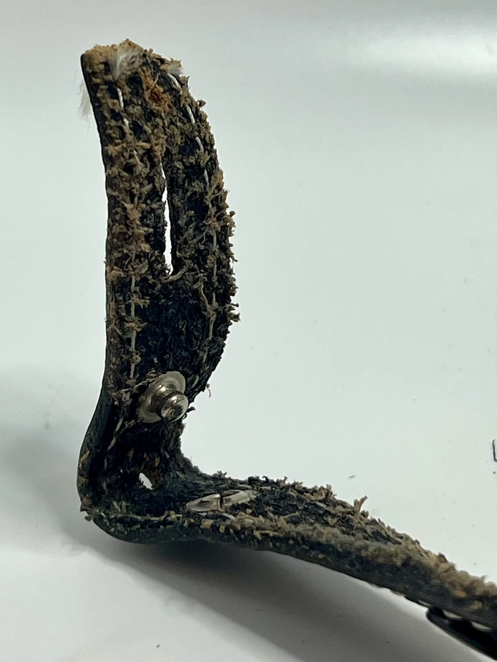 Cinto Concho NOCONA 34” Prata Ouro 14K Preenchimento na Mão Cinto de Couro Trabalhado VTG LER - Imagem 4 de 4