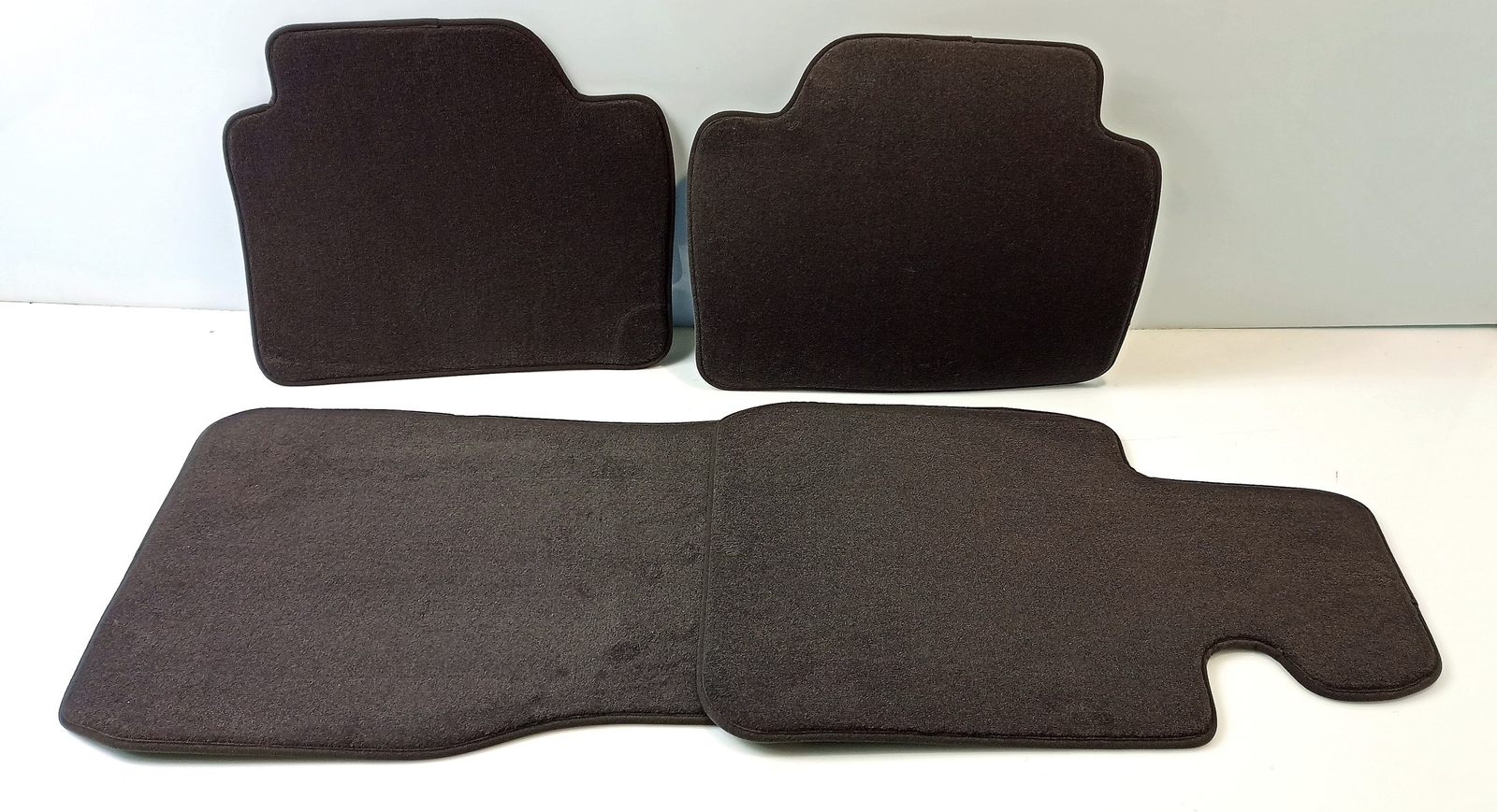 BMW OEM Set of floor mats Velours (anthrazit) 7426317 F30 F31 F80 