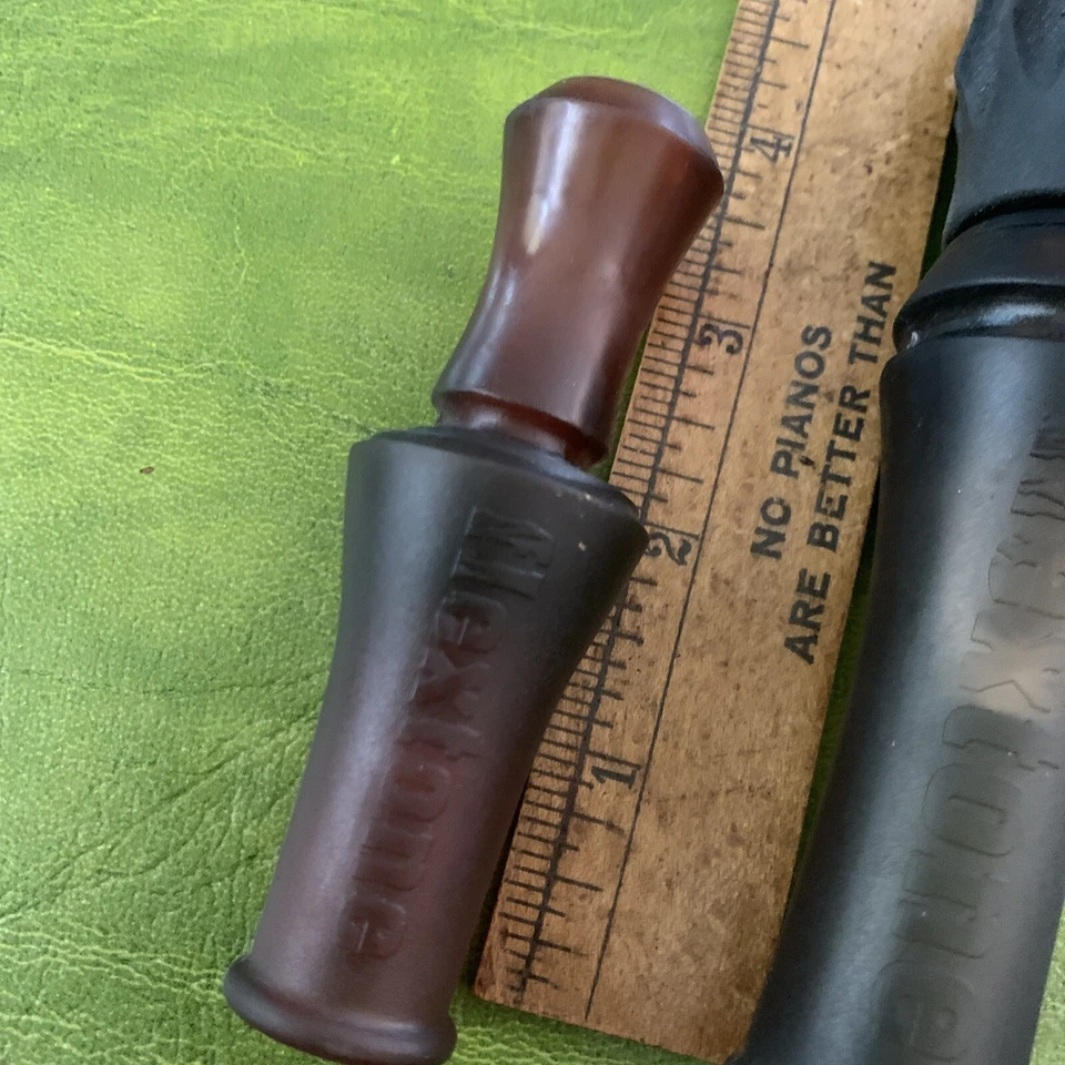 2 Vintage Flextone Coon Squaller & Coyote Long Range Call Predator Bobcat - Image 3 of 4