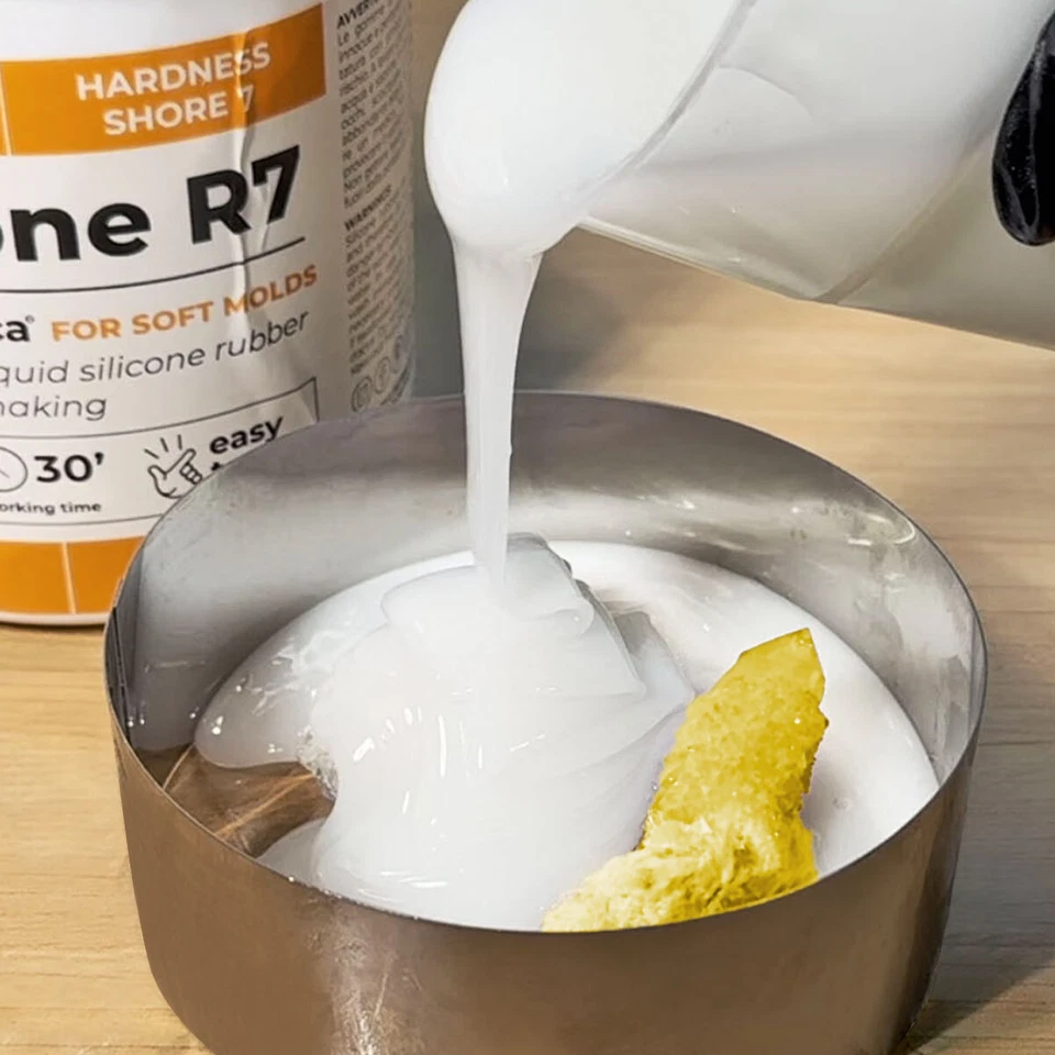 Gomma siliconica per stampi MORBIDISSA R7, per stampi elastici e resistenti - Immagine 4 di 4