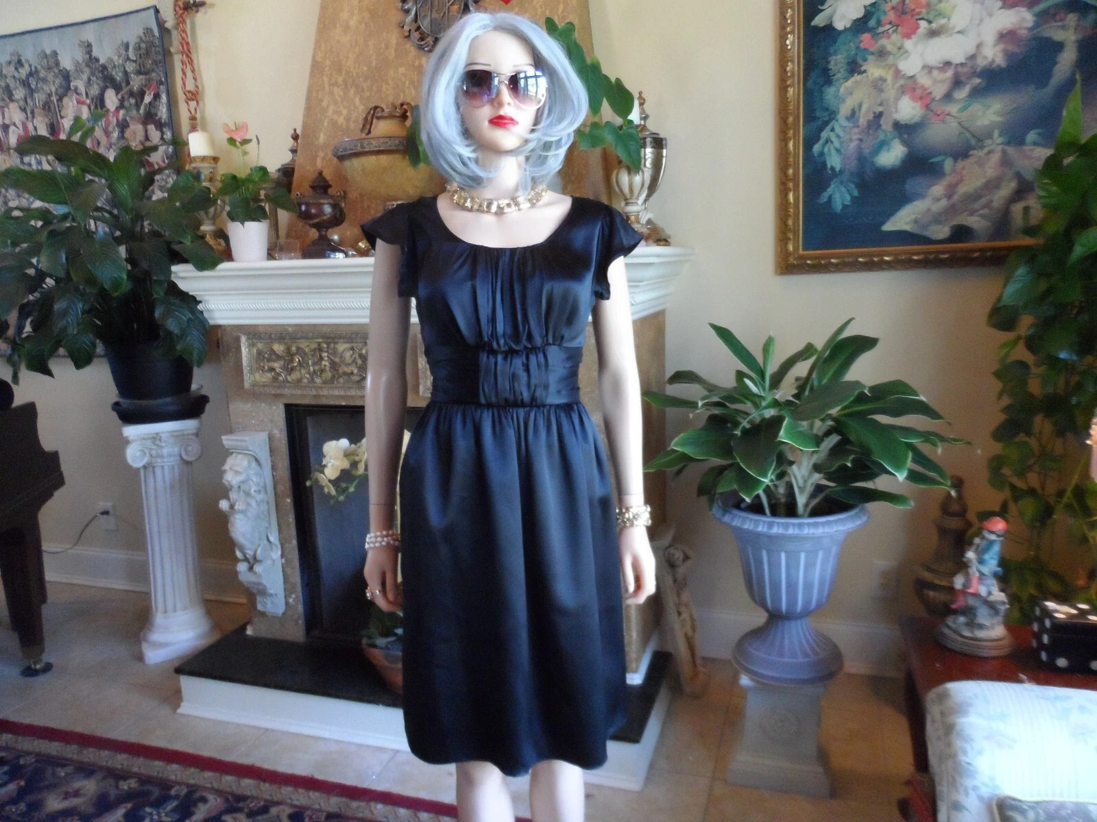 Abito charme nero Moschino economico e chic 100% seta taglia USA 8